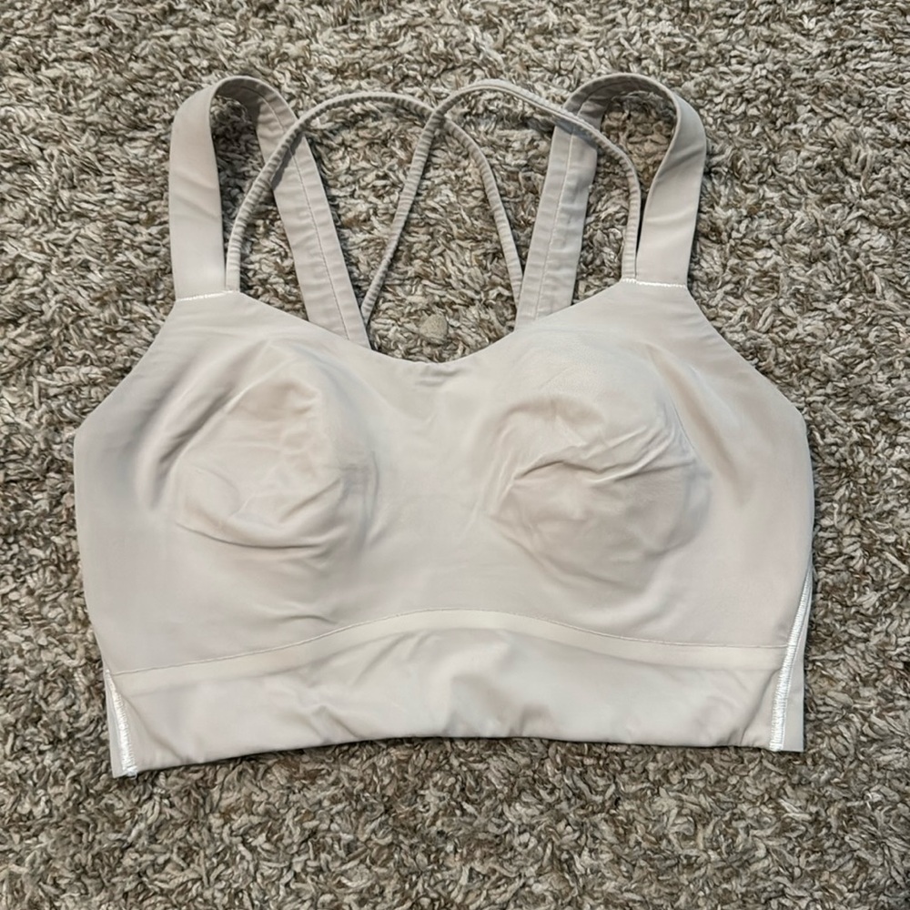 Lululemon Like a Cloud Bra. Size: 8. Color: White